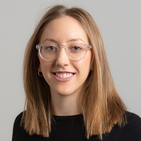 Portrait of Jen Mueller